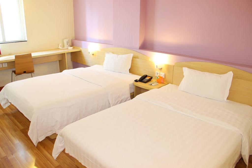 7Days Inn Chongqing Nanping Pedestrian Street Екстериор снимка